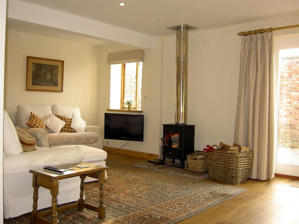 לינה וארוחת בוקר Malpas  Manor Farm Egerton חדר תמונה
