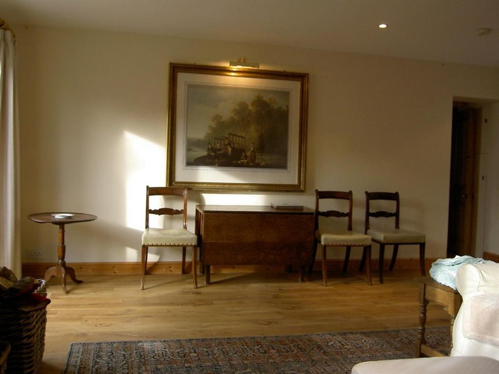לינה וארוחת בוקר Malpas  Manor Farm Egerton חדר תמונה